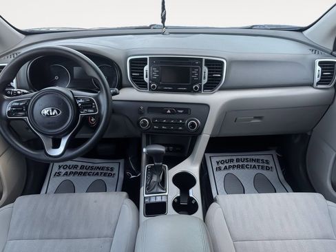 Used 2019 Kia Sportage LX AWD/4WD image 16