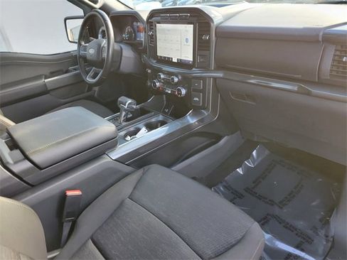 Certified 2022 Ford F150 XLT w/ Equipment Group 302A High image 31