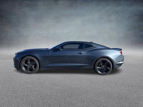 Used 2020 Chevrolet Camaro LT RWD image 3