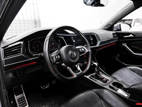 Used 2019 Volkswagen Jetta GLI Autobahn FWD image 3