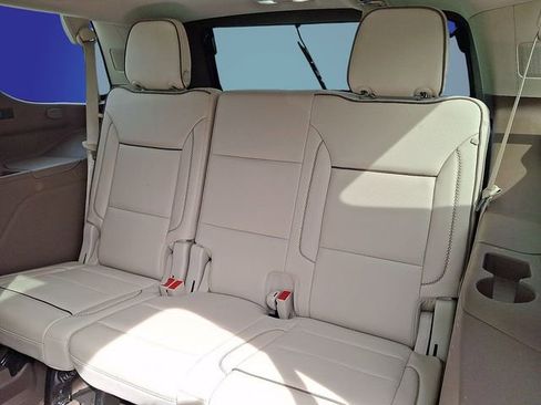 Used 2022 GMC Yukon Denali w/ Denali Ultimate Package AWD/4WD image 7