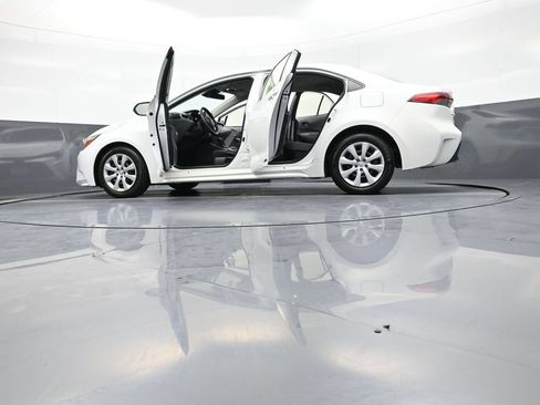 Certified 2024 Toyota Corolla LE AWD/4WD image 47