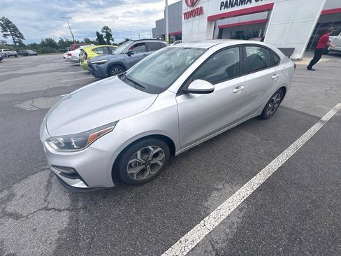 Used 2020 Kia Forte LXS FWD image 6