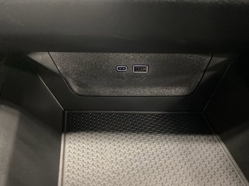 New 2026 Chevrolet Equinox RS w/ Convenience Package III image 44