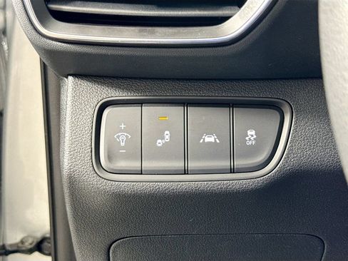 Used 2019 Hyundai Santa Fe SE FWD image 10