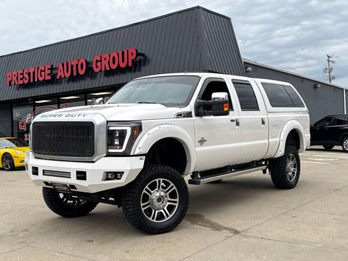 Used 2016 Ford F250 Platinum w/ FX4 Off-Road Package AWD/4WD image 18