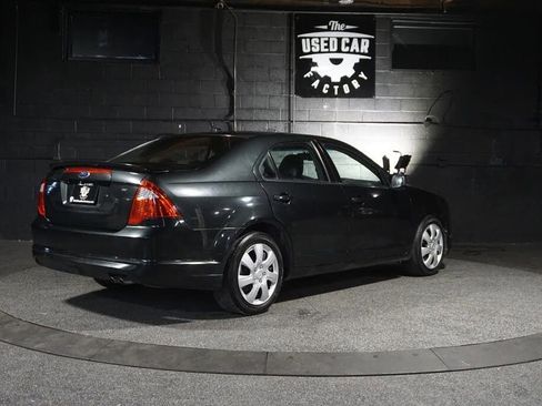 Used 2010 Ford Fusion SE image 5