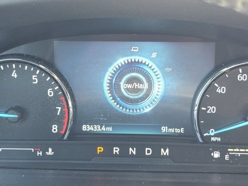 Used 2020 Ford Explorer XLT w/ Equipment Group 202A AWD/4WD image 8