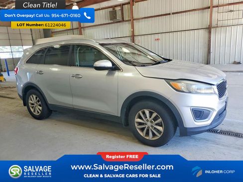 Used 2016 Kia Sorento FWD image 5