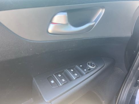 Used 2019 Kia Forte LXS image 14