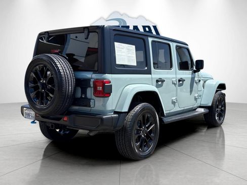Used 2023 Jeep Wrangler Unlimited Sahara w/ Dual Top Group AWD/4WD image 3