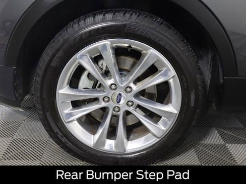 Certified 2018 Ford Explorer XLT w/ Equipment Group 202A image 15