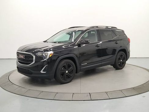Used 2020 GMC Terrain SLE w/ Driver Convenience Package FWD image 4