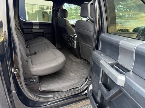 Used 2016 Ford F150 XLT w/ Equipment Group 302A Luxury AWD/4WD image 9