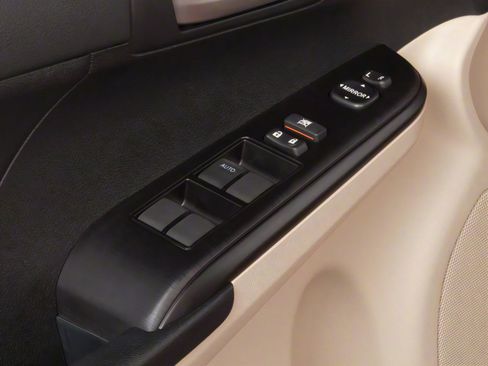 Used 2012 Toyota Camry SE FWD image 18