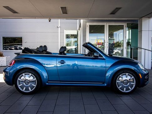 Used 2019 Volkswagen Beetle 2.0T SE image 18