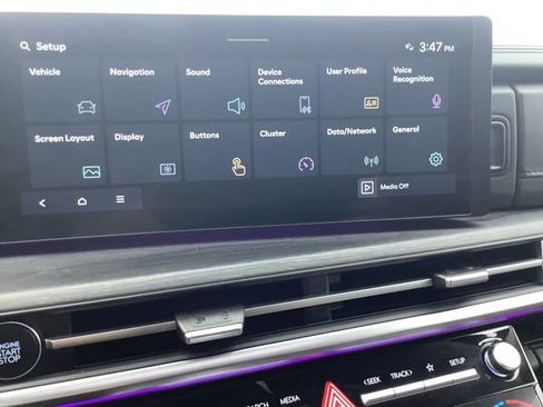 Certified 2024 Hyundai Santa Fe Limited image 35