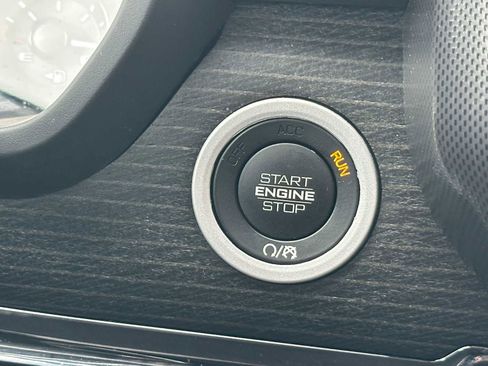 Used 2022 RAM 1500 Limited image 35