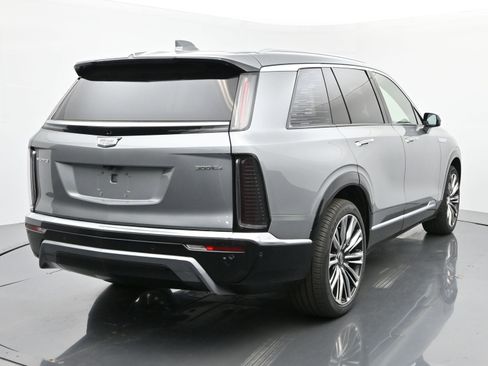 New 2026 Cadillac Vistiq Premium Luxury w/ LPO, Floor Liner Package image 5
