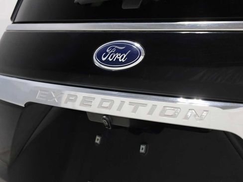 Used 2020 Ford Expedition Max XLT w/ Equipment Group 202A image 8