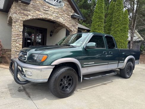 Used 2000 Toyota Tundra Limited RWD image 1