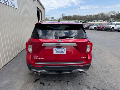 Used 2023 Ford Explorer Platinum w/ Premium Technology Package AWD/4WD image 4