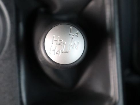 Used 2011 Toyota FJ Cruiser 4WD w/ Upgrade Pkg image 18