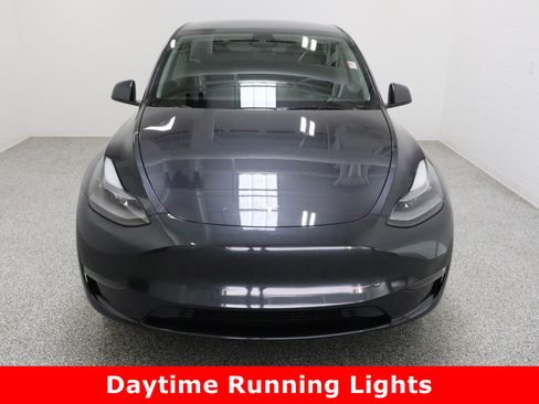 Used 2024 Tesla Model Y Long Range image 3