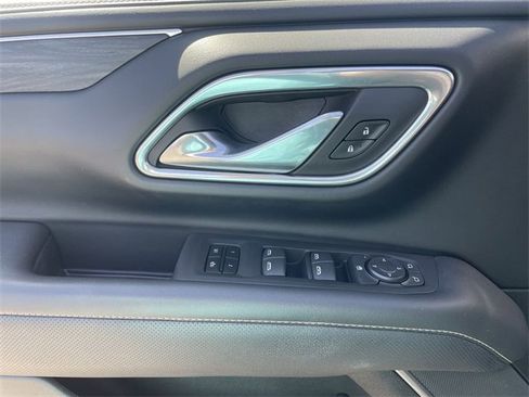 Used 2023 GMC Yukon SLT image 22