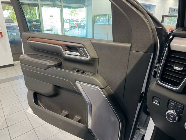 Used 2024 GMC Sierra 2500 Denali w/ Denali Reserve Package AWD/4WD image 29