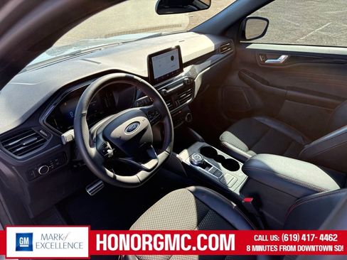 Used 2024 Ford Escape ST-Line FWD image 12