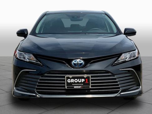 Used 2024 Toyota Camry LE image 4