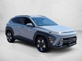 Used 2025 Hyundai Kona SEL FWD video 3