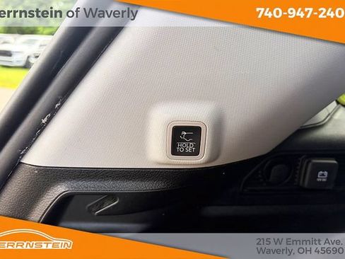 Used 2023 Jeep Grand Cherokee Laredo w/ Luxury Tech Group I AWD/4WD image 25