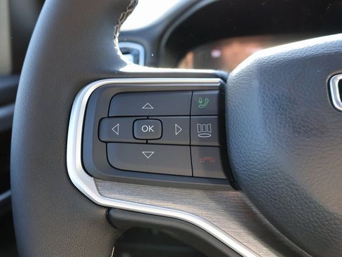 New 2025 Jeep Wagoneer L Series II image 28