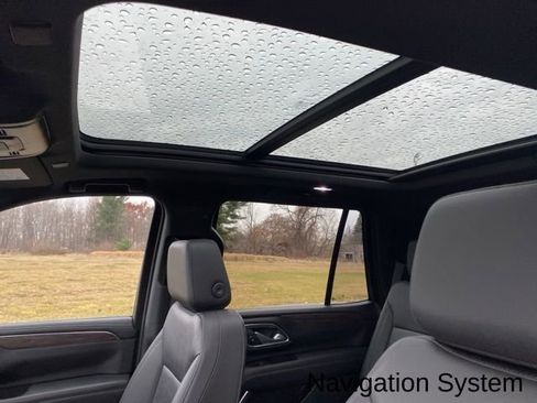 Used 2022 Chevrolet Tahoe Z71 w/ Luxury Package image 11