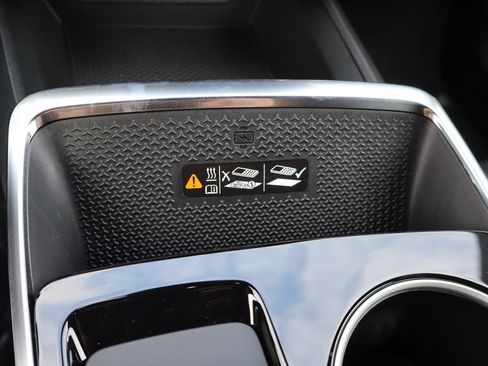 New 2027 Chevrolet Equinox LT w/ Convenience Package II FWD image 17