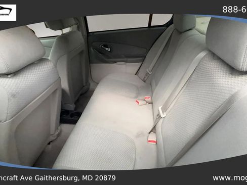 Used 2007 Chevrolet Malibu LS FWD image 16