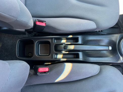 Used 2013 Honda Fit image 24