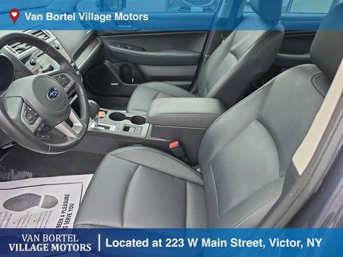 Used 2017 Subaru Legacy 2.5i Limited image 9