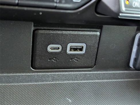 Used 2024 Chevrolet Tahoe High Country image 18