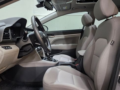 Used 2020 Hyundai Elantra Value Edition w/ Cargo Package (C1) FWD image 14