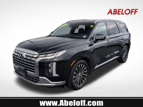 Used 2023 Hyundai Palisade Calligraphy image 1