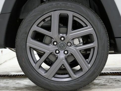 New 2026 Jeep Compass Limited w/ Sun, Sound & Navigation Group image 10