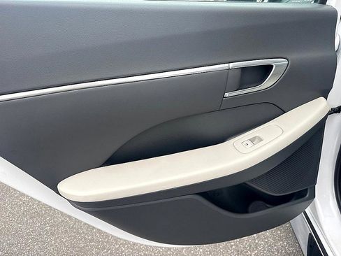 Certified 2023 Hyundai Sonata SEL image 9