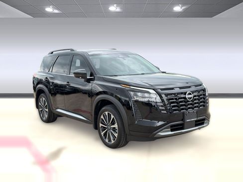 New 2026 Nissan Pathfinder Platinum FWD image 7