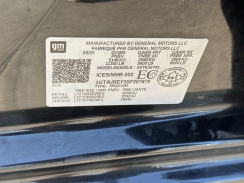 Used 2025 GMC Sierra 2500 Denali AWD/4WD image 29