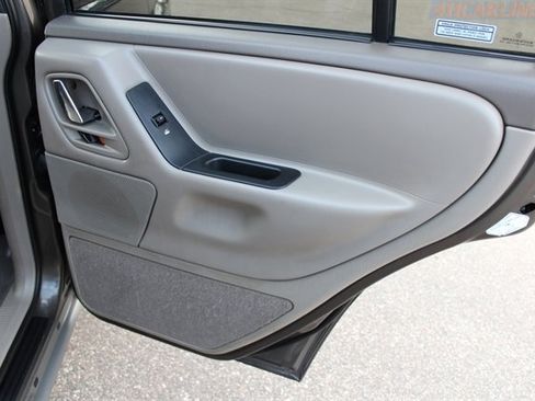 Used 2000 Jeep Grand Cherokee Laredo image 31