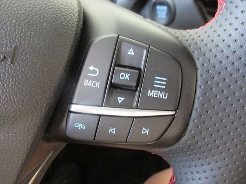 Used 2023 Ford Escape ST-Line image 34