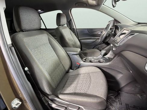 Used 2023 Chevrolet Equinox LT FWD image 33